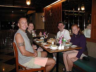 Foto1-11-03-2002.jpg (15509 bytes)